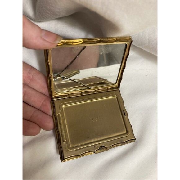 Lot 2 Vintage Volupte Compact For Pressed Powder W/ Mirror Brass 1950s Roses - Picture 3 of 12